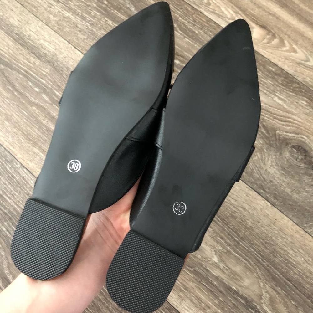 New  Boutique Studded Slip On Black Mules - Picture 4 of 8